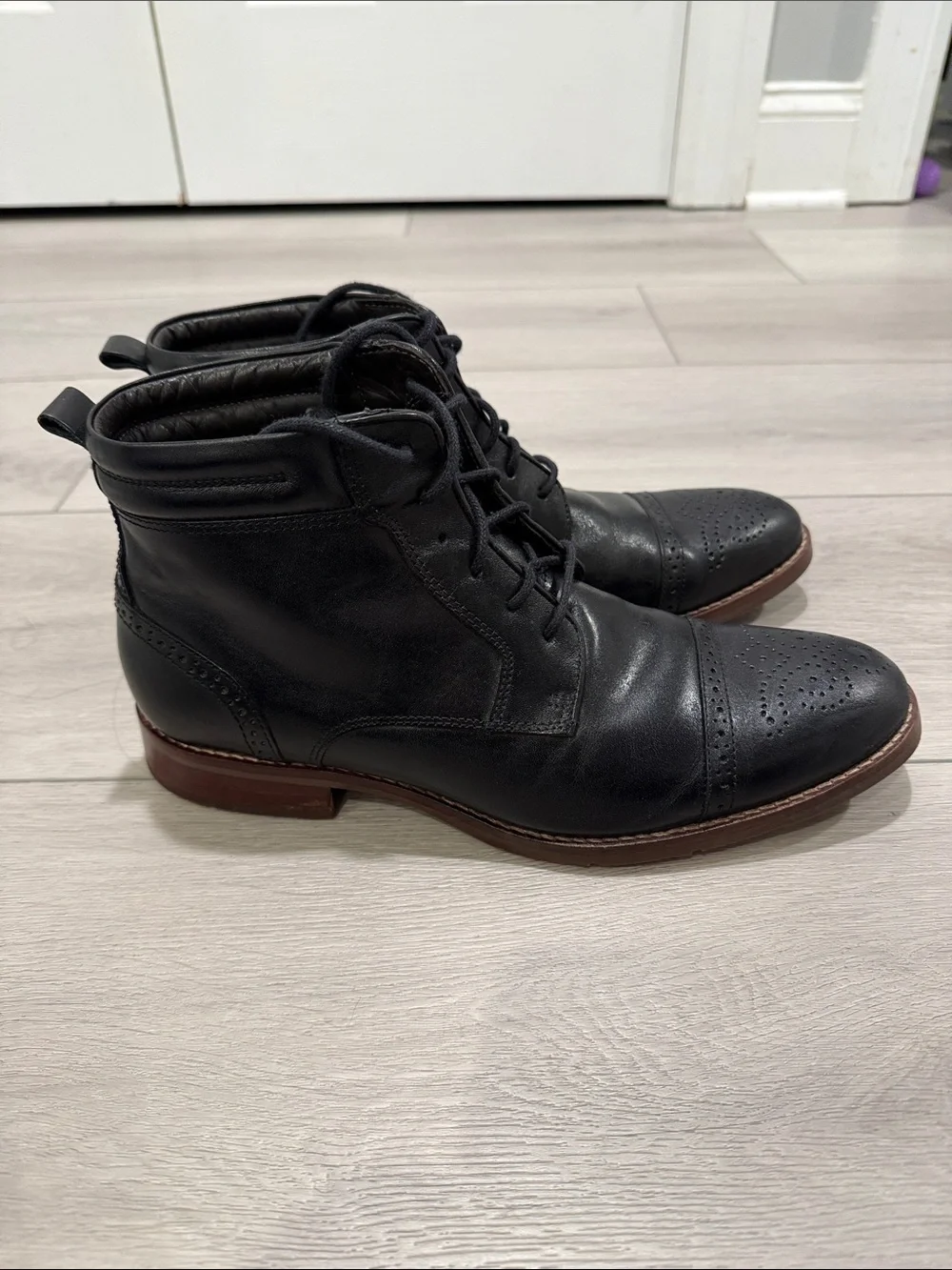 Men's Black Leather Chukka Boots with Brogue Cap-Toe
